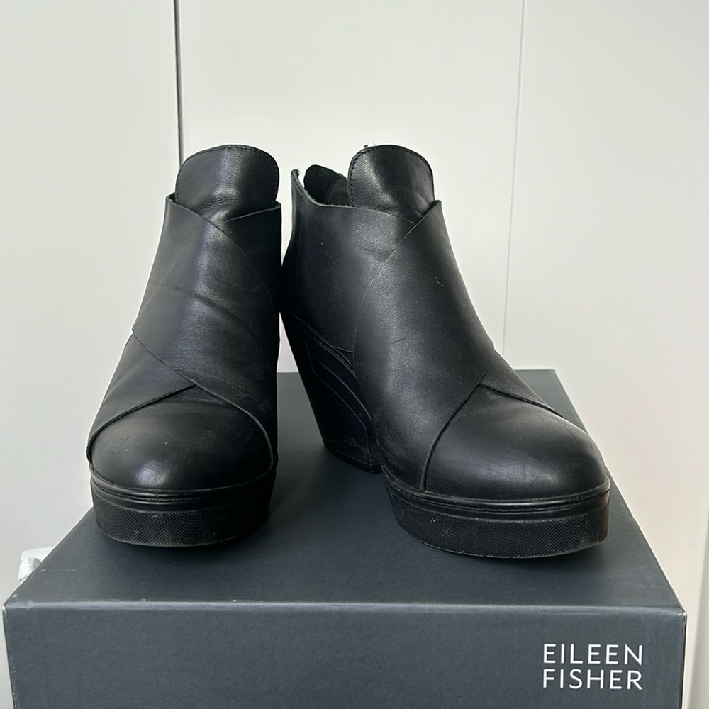 Eileen Fisher ankle boots, sz 9.5 with box